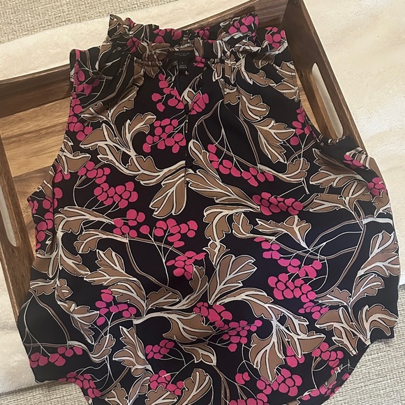 Ann Taylor Black and Pink Floral Blouse - Picture 1 of 1